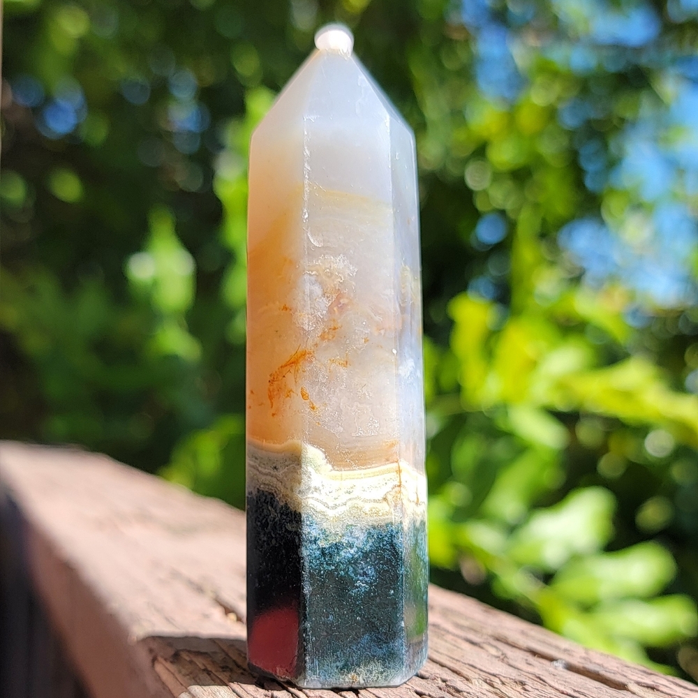 (A) NEW 3.5" UNIQUE MOSS AND AGATE TOWER